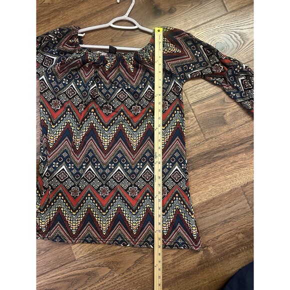 Win-Win Bell Sleeve Off Shoulder Chevron Print Multi Colored Tunic Blouse L/XL - Picture 6 of 7